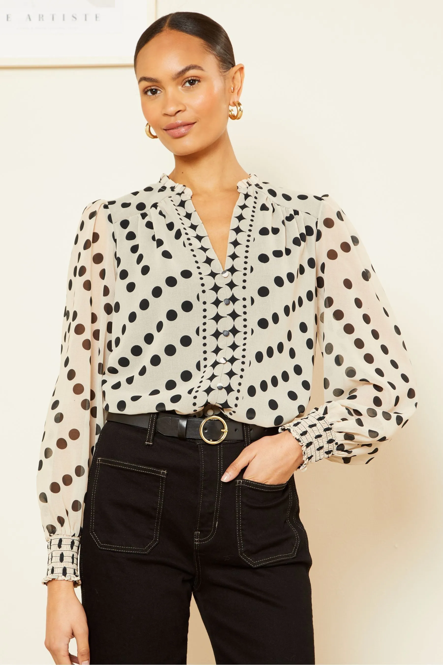 Love & Roses - Blusa stampata con intaglio sul collo