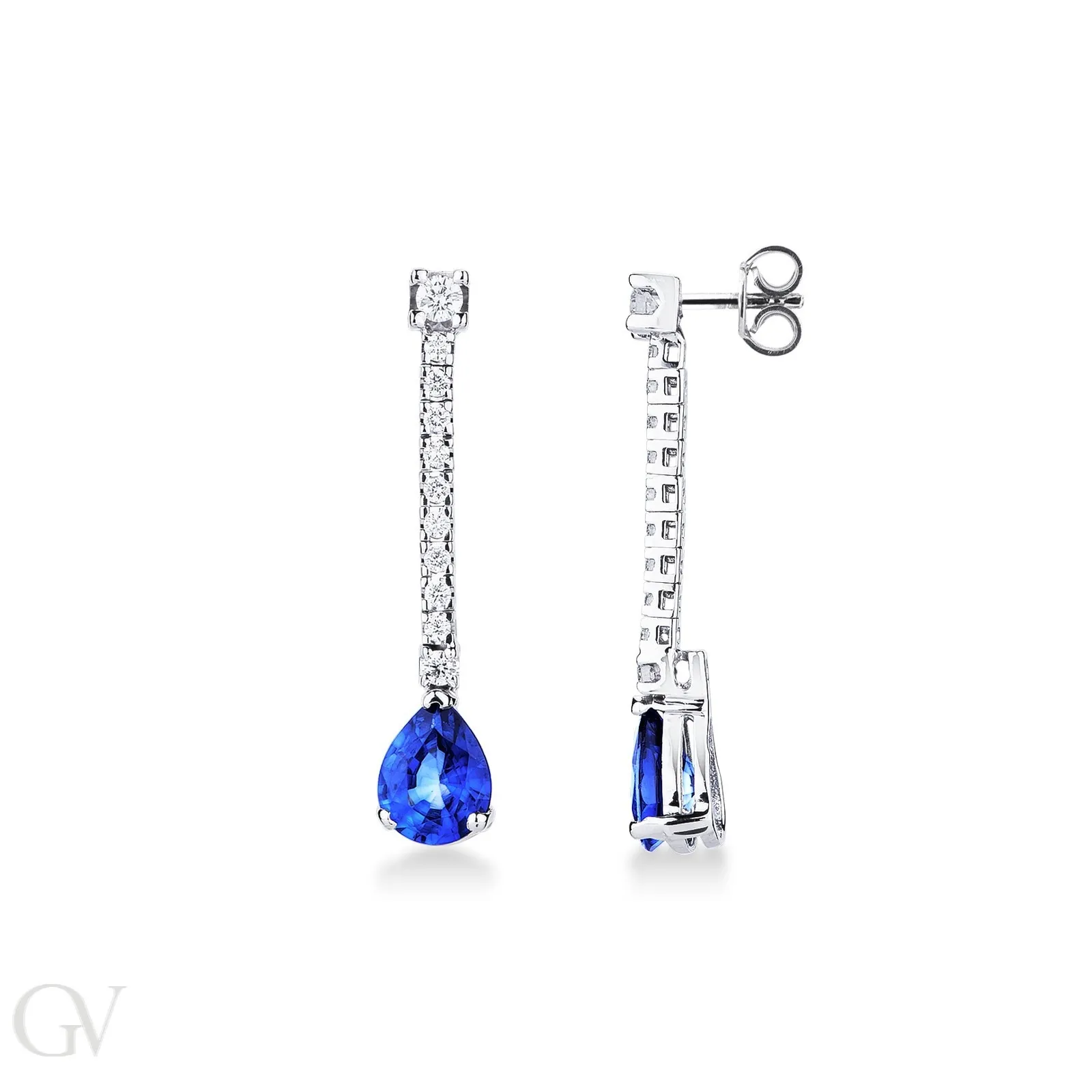 Orecchini pendenti in oro bianco 18k con diamanti  e zaffiri blu.