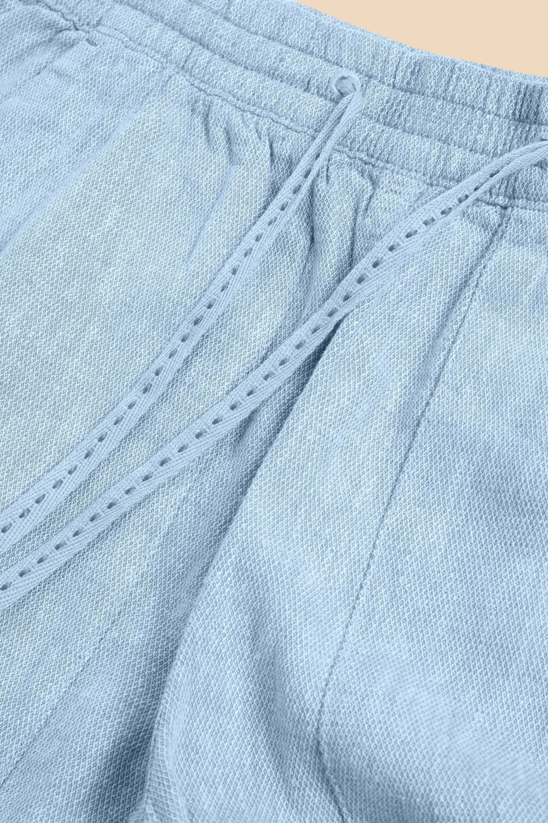 White Stuff Elle - Shorts in Blend lino    